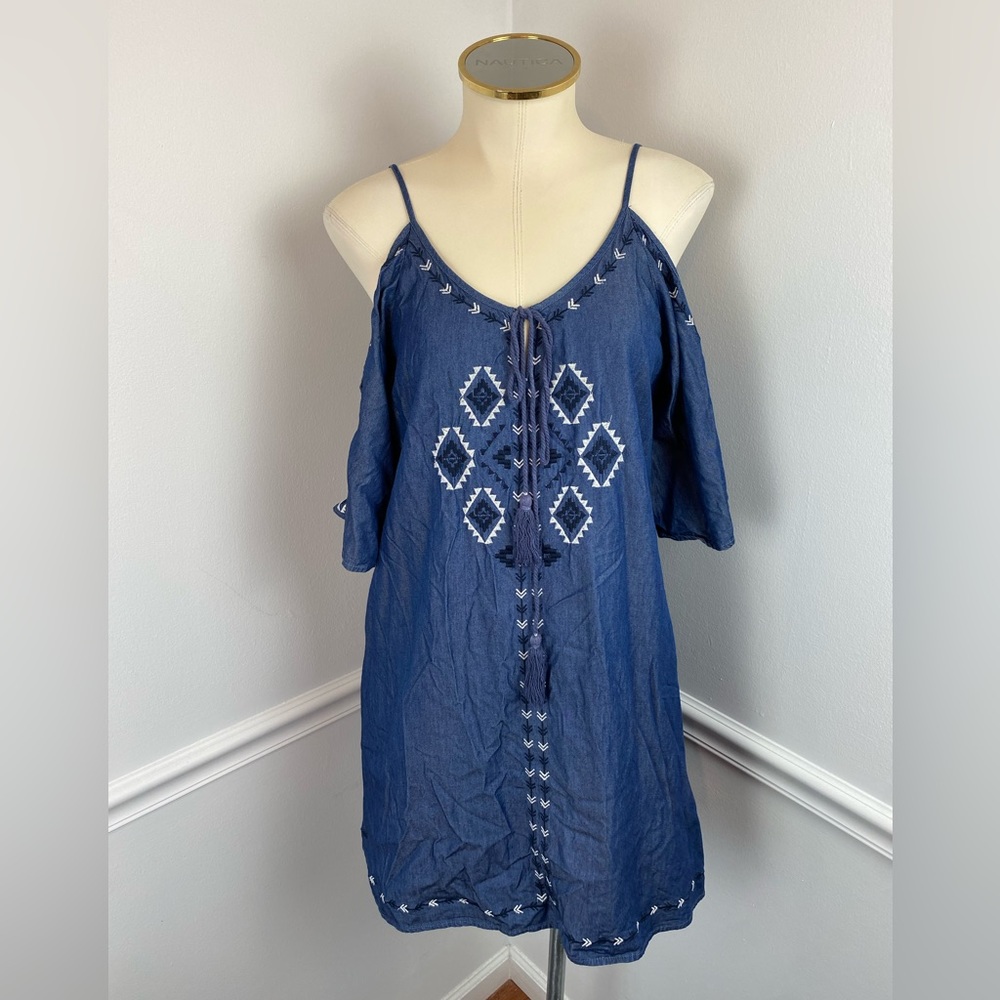 LUSH Embroidered Blue Chambray Open Shoulder Dress | Size Medium